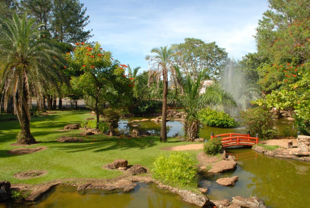 Lacqua Diroma Hotel Com Parque Aquatico 24 Horas Калдас-Новас Экстерьер фото