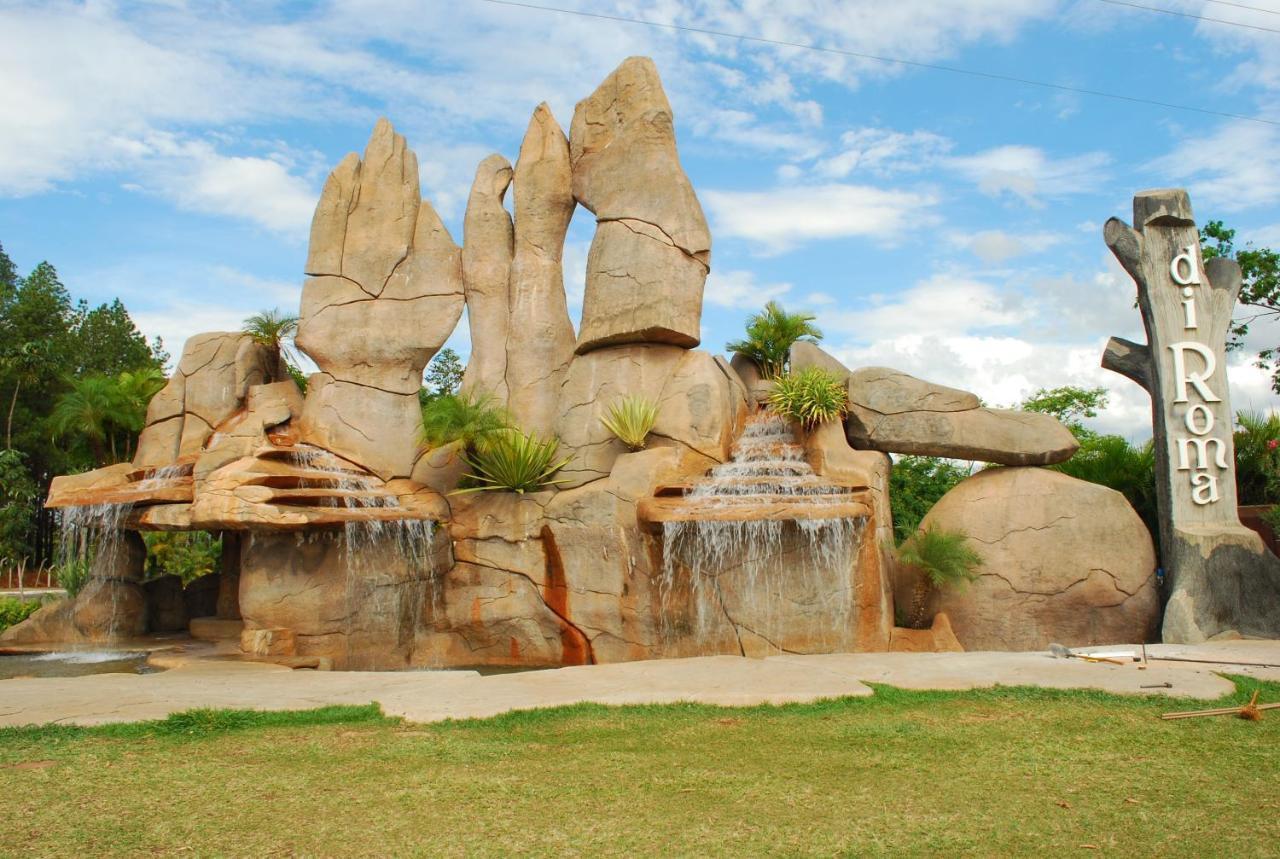 Lacqua Diroma Hotel Com Parque Aquatico 24 Horas Калдас-Новас Экстерьер фото